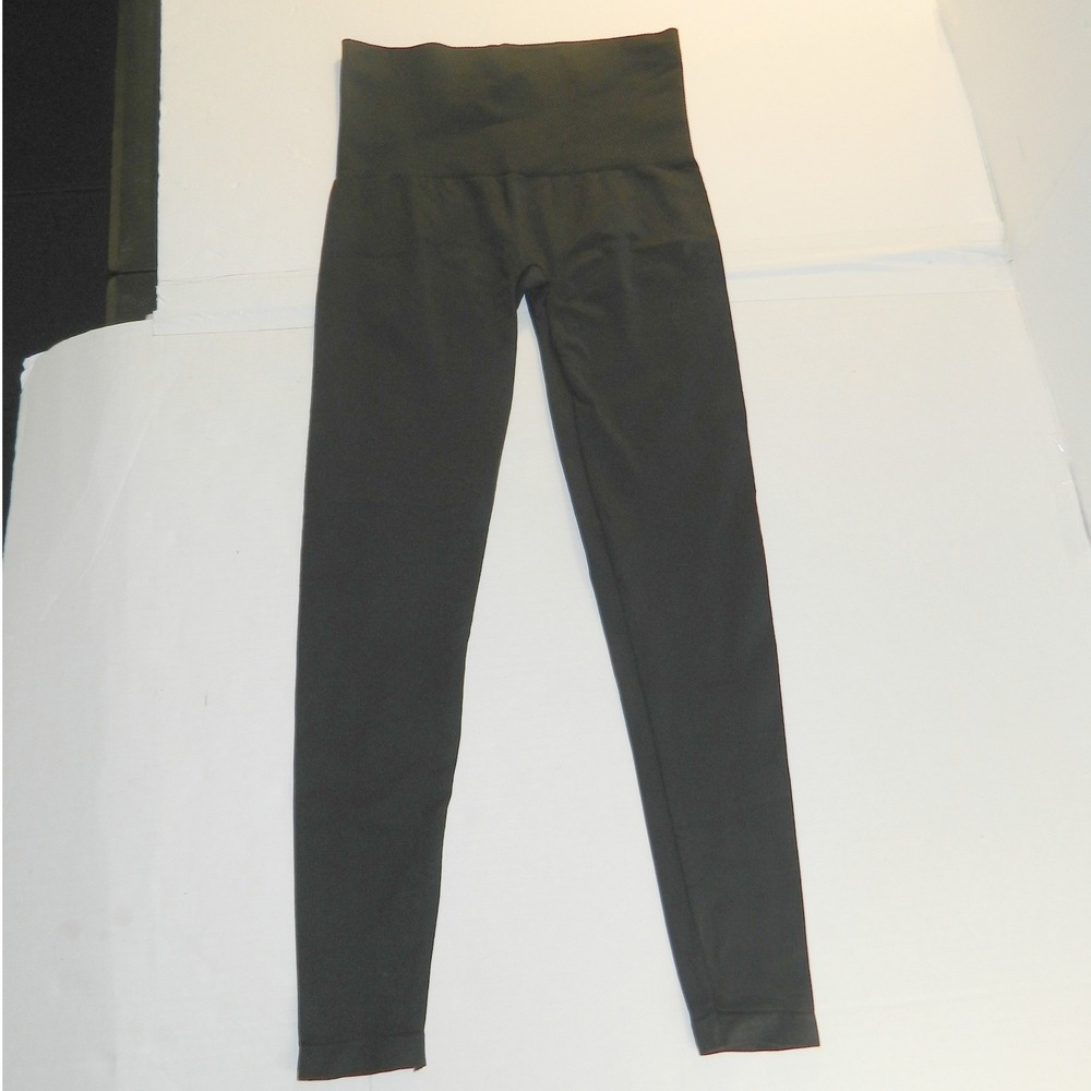 Assets by Spanx Leggings Women Size Medium Black High Waist Seamless 20339R